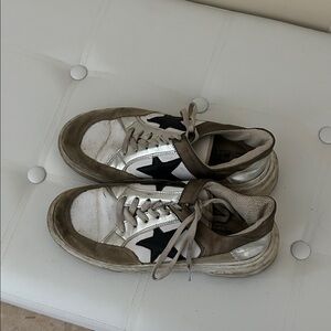 Stylish Sneakers with Star Design